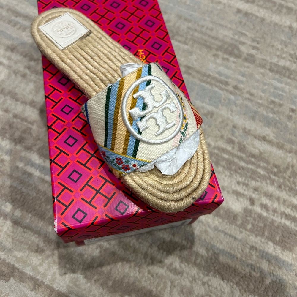 Tory Burch Cream Espadrille Shoes